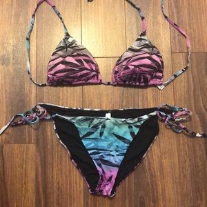 PILYQ string bikini